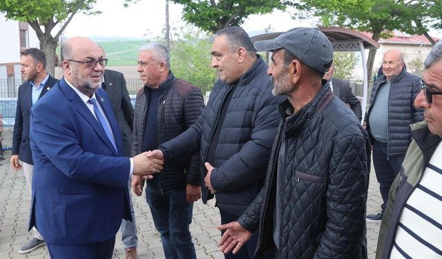 Başkan Akpınar Demirciler Mahallesi'nde sorunları yerinde çözdü