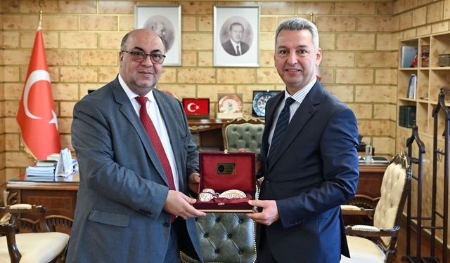 Kahramanmaraş’ta dikkat çeken ziyaret! Başkan Akpınar KSÜ’de