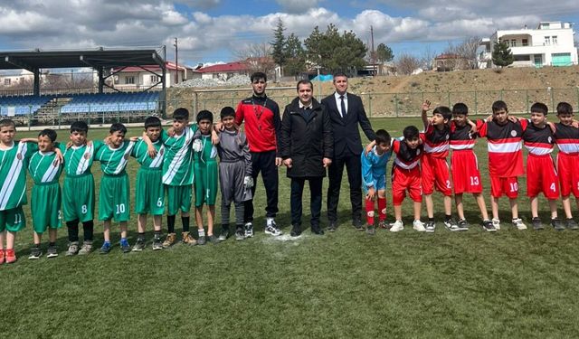 Kahramanmaraş Ekinözü’nde minikler sahaya çıktı!