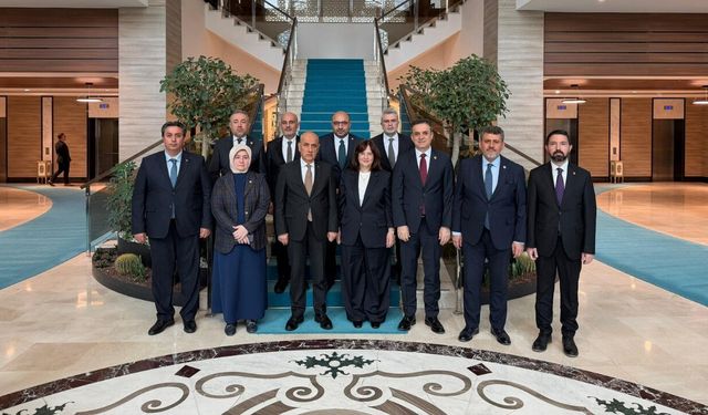 Kahramanmaraş heyeti Ankara'da! Konut ve iş yerleri masaya yatırıldı