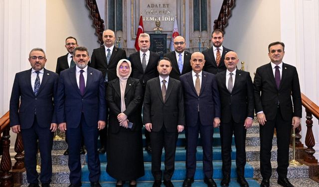 Kahramanmaraş heyetinden Bakan Gürlek’e ziyaret