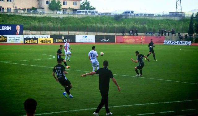 Kahramanmaraş İstiklalspor - Mardinspor maçında ilk yarı bitti!
