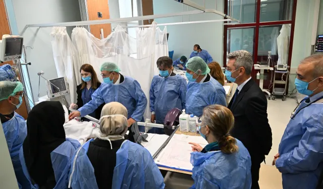 Kahramanmaraş milletvekillerinden yaralı öğrencilere ziyaret