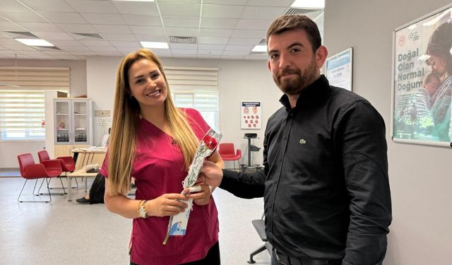 Kahramanmaraş'ta ebeleri duygulandıran sürpriz!