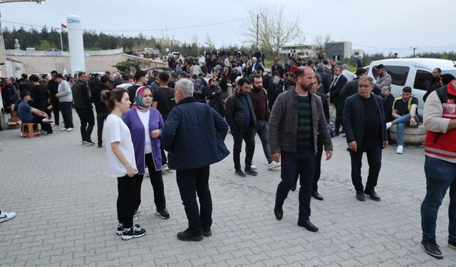 Kahramanmaraş'ta hastane önünde acı nöbeti! 13 yaralı var