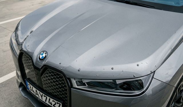 Kahramanmaraş’ta icradan satılık 2022 model elektrikli BMW