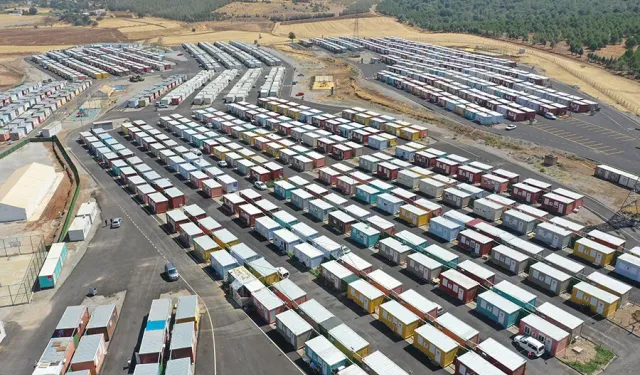 Kahramanmaraş’ta Konteyner Kentler Boşaltılıyor