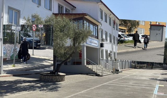 Kahramanmaraş'ta öğrencilerin eşyaları velilere veriliyor!