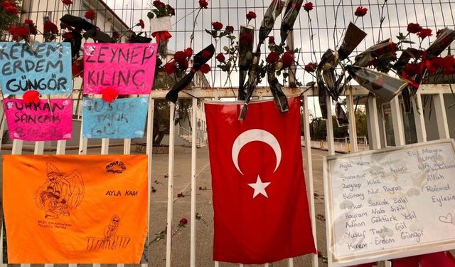 Kahramanmaraş'ta okul kapısındaki o notlar yürek sızlattı!