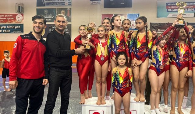 Kahramanmaraş’ta okul sporları cimnastik müsabakaları tamamlandı