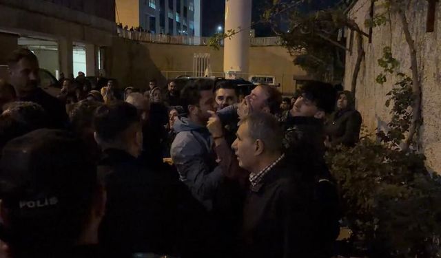 Kahramanmaraş'ta okul saldırısında ölenlerin yakınlarından Vali Ünlüer'e tepki