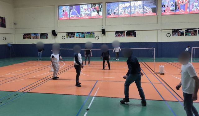 Kahramanmaraş’ta yükümlülere spor desteği! Basketbol ve badmintonla rehabilitasyon