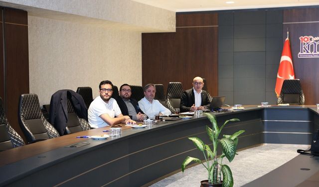 KMTSO'da dijital dönüşüm rüzgarı Dr. Muhammet Ali Koşan'dan eğitim!