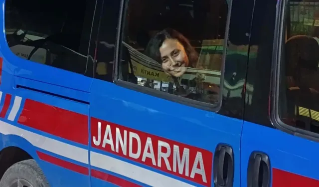 Mahkeme heyetini tehdit ettiği öne sürülen kadın, tutuklandı