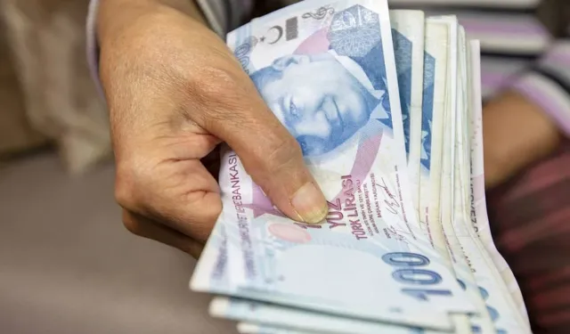 Devlet memurlarına sicil affı içeren kanun teklifi TBMM'de