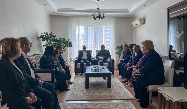 Milletvekili Nermin Yıldırım Kara’dan Kahramanmaraş’taki acılı aileye taziye!