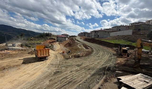 Onikişubat’tan 11 mahallede ulaşım seferberliği!