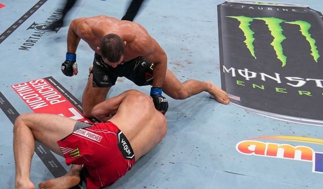 Rakibine Acıyınca Maçı Kaybetti!