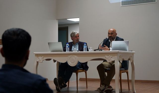 Kahramanmaraş'ta usta yazar Kemal Tahir konuşuldu