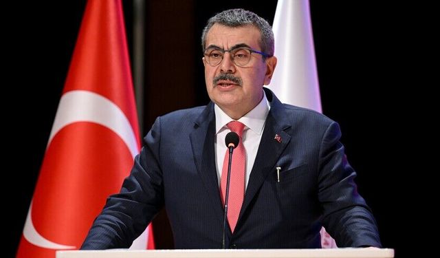 Bakan Tekin: Öğretmenlerimizin yer değiştirme tercihleri 23-24 Eylül'de alınacak