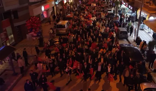 Turgutlu’da Kahramanmaraş İçin Sessiz Yürüyüş: Binlerce Kişi Tek Yürek Oldu