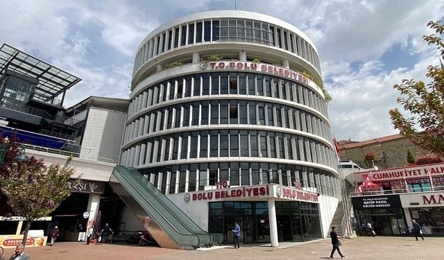 Bolu Belediyesi'ne 5'inci dalga operasyonu: Kritik birimlerde arama