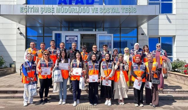 AFAD Kahramanmaraş'ta gönüllülere kimlik ve ödül töreni