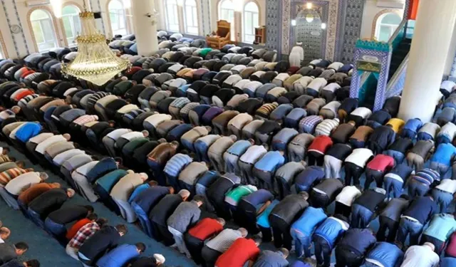 Balıkesir Bayram Namazı Saati 2026: Diyanet Namaz Vakti Açıklandı