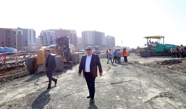 Başkan Akpınar Doğukent'teki çalışmaları yerinde inceledi!