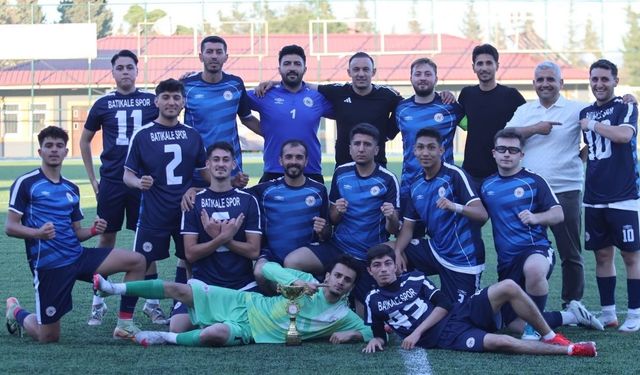 Batıkalespor'da şampiyonluk coşkusu! 1. Amatör Lig'e yükseldiler