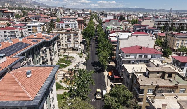 Cahit Zarifoğlu Caddesi'nde asfalt mesaisi tamamlanmak üzere!