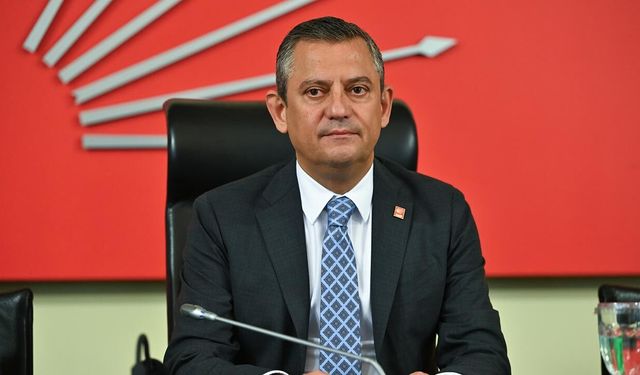 CHP’de “mutlak butlan” sonrası ilk hamle: Özgür Özel yeniden seçildi