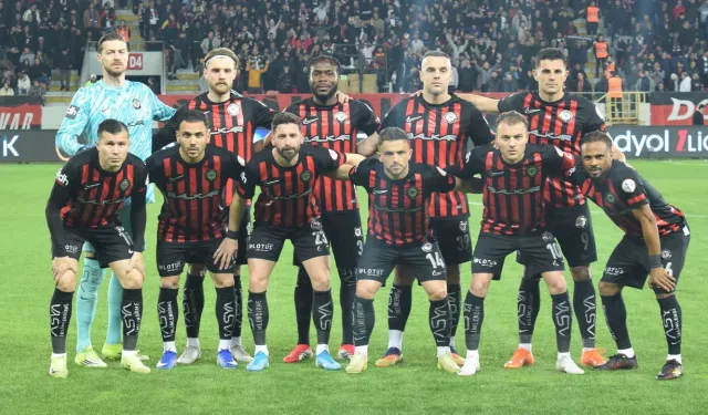 Çorum FK tarihi bir zaferle Süper Lig'e yükseldi!
