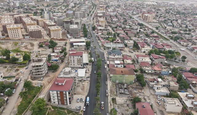 Dulkadiroğlu Şeyh Şamil Caddesi'nde asfalt seferberliği tamamlandı