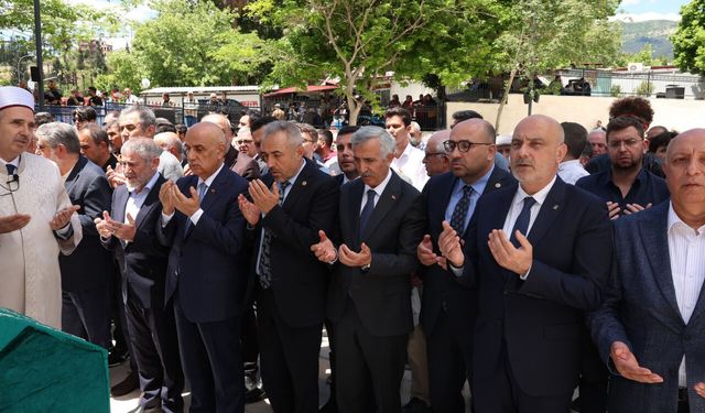 Eski Belediye Başkanı Hacı Ali Özal dualarla uğurlandı!