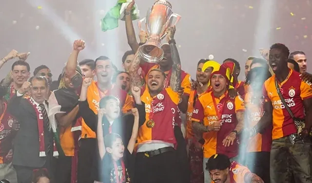 Galatasaray 26. Şampiyonluğunu Coşkuyla Kutladı: Kupayı Kaldırdı