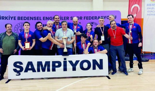 Kahramanmaraş Büyükşehir Belediyesi voleybolda şampiyon oldu