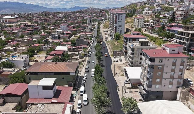 Kahramanmaraş Doğukent yolunda yoğun asfalt mesaisi!