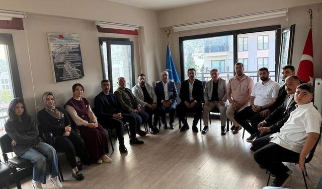 Kahramanmaraş Ülkü Ocakları’nda bayram coşkusu! Teşkilat bayramlaştı