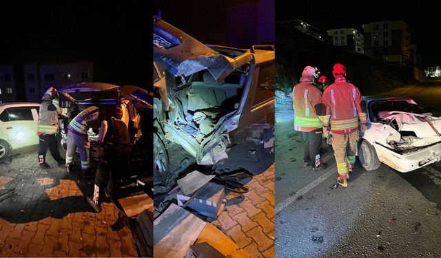 Kahramanmaraş'ta maddi hasarlı kaza itfaiyeyi alarma geçirdi
