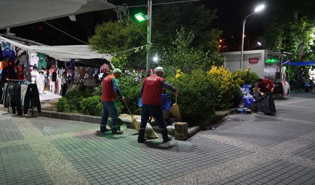 Kahramanmaraş’ta Meydanlar ve Caddeler Pırıl Pırıl Oldu