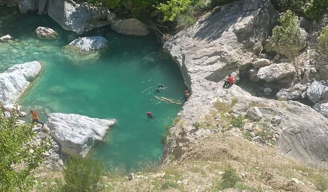 Kahramanmaraş'ta nehirde kaybolan vatandaşı arama çalışmaları durdu