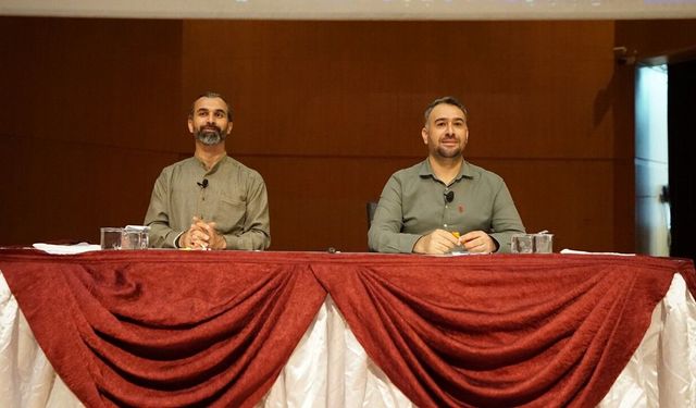 Salih Erayabakan ve Yunus Meşe çocuklarla buluştu