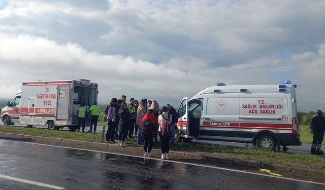 Kapadokya’ya giden tur otobüsü kaza yaptı: 16 kişi yaralandı