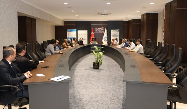 KMTSO sanayiciye yeşil dönüşüm yol haritasını sundu