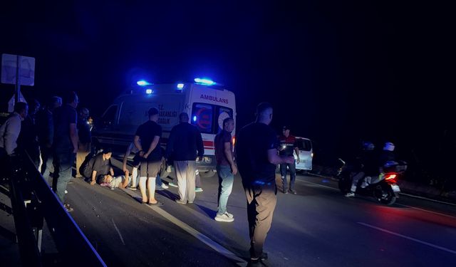 Kontrolden çıkan motosiklet metrelerce sürüklendi