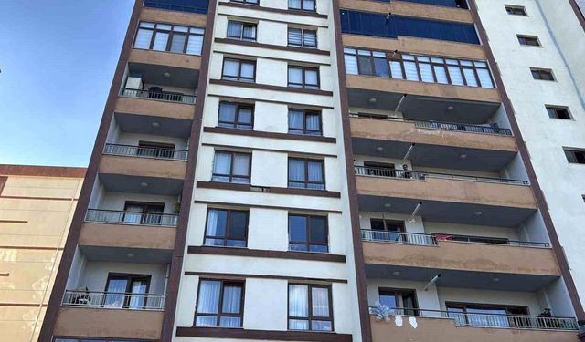 5. kattan düşen 2 yaşındaki çocuk hayatını kaybetti