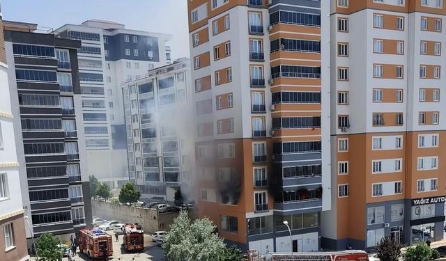 Kahramanmaraş'ta apartman yangını 3 kişi hayatını kaybetti