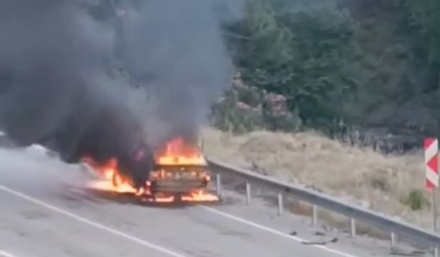 Alevlere teslim olan otomobil korkuttu, 13 yaşındaki Ömer'in kahramanlığı!