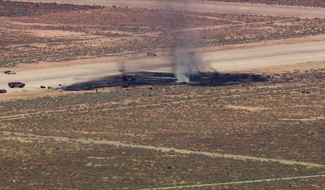 B-52 bombardıman uçağı düştü: 8 kişi öldü